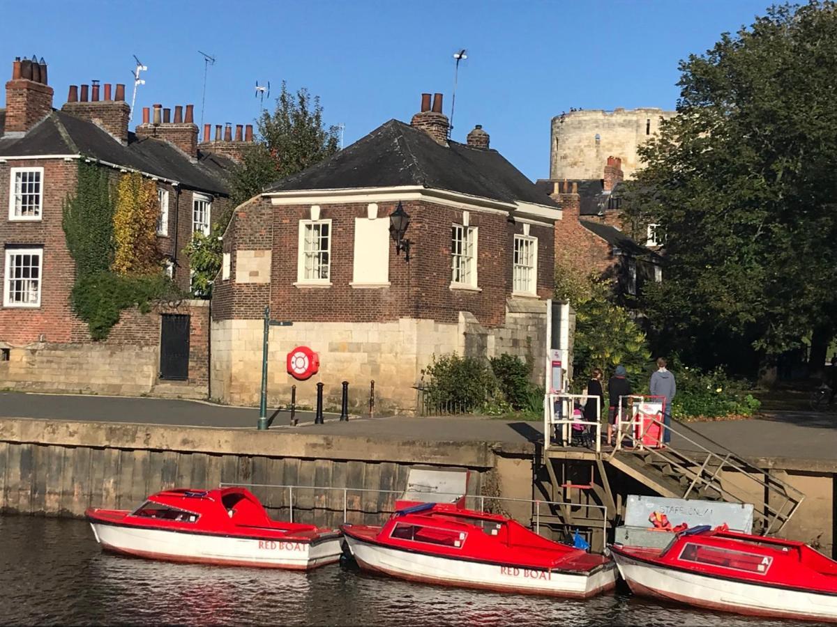 The Davey Tower, Medieval Riverside House York Eksteriør bilde